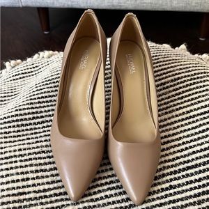 Michael Kors Flex Pump